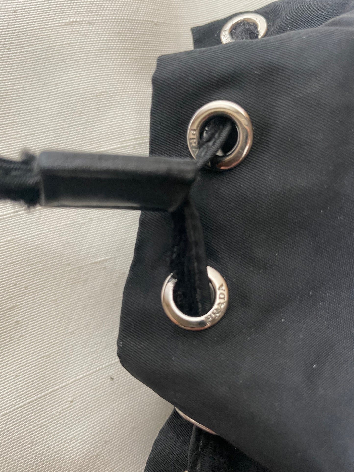 BORSA SECCHIELLO PRADA