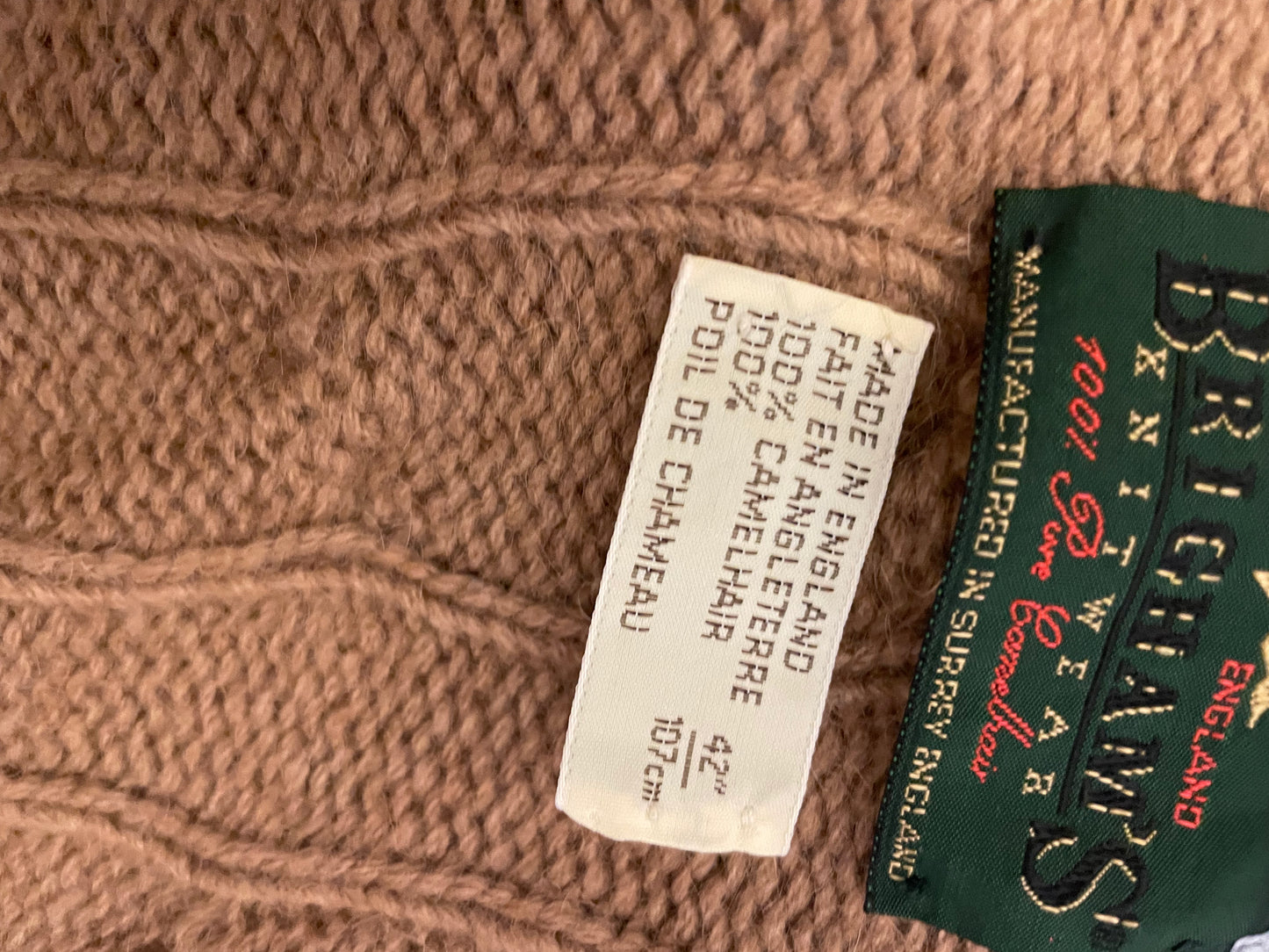 MADE IN ENGLAND 100% CAMELHAIR CARDIGAN